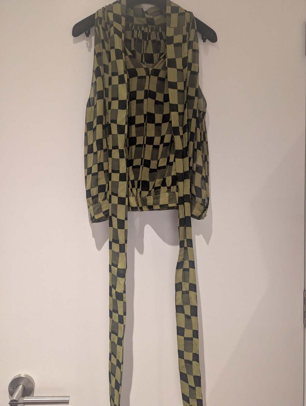 Marni Checkerboard Silk Georgette Sleeveless Bow Blouse - Picture 6 of 10